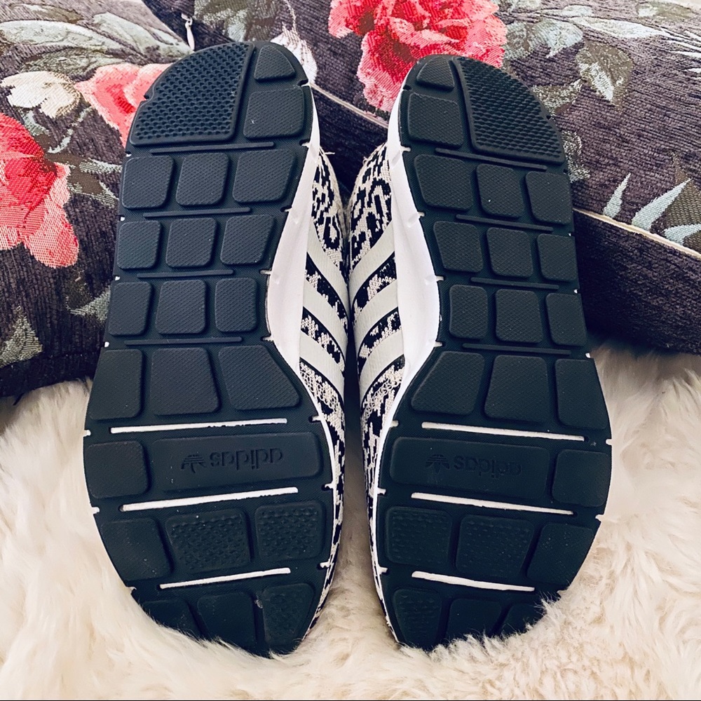 Adidas Swift Run X Leopard - Picture 6 of 8